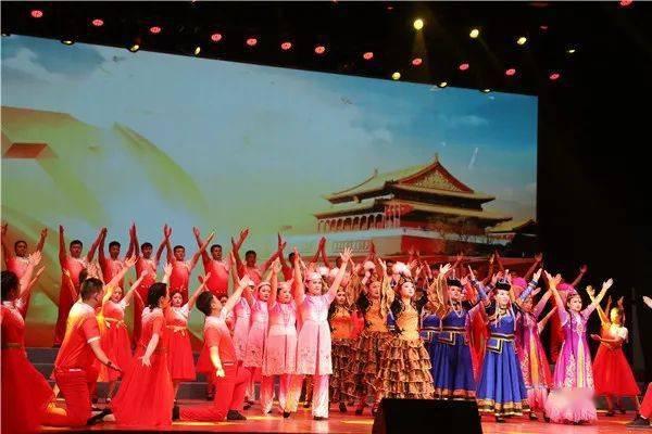 杨德龙:多重利好刺激,市场信心大幅提升